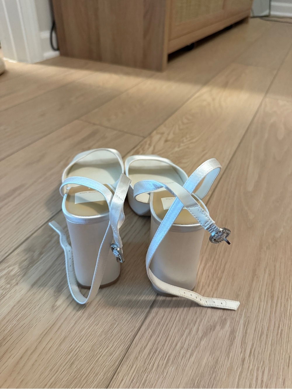 Dolce Vita White Satin Felicia Platform Heels - Picture 3 of 5